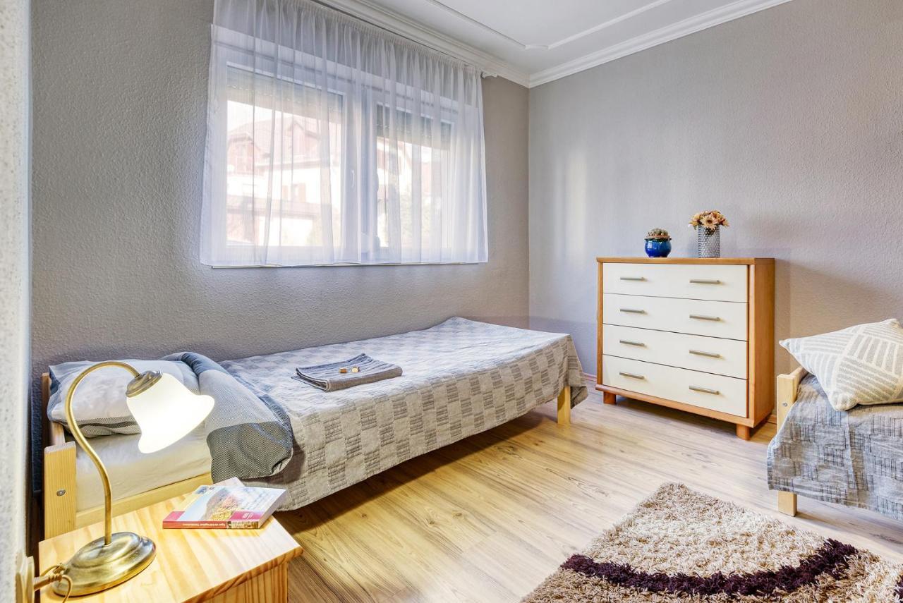 Eged'Inn Еґер Екстер'єр фото